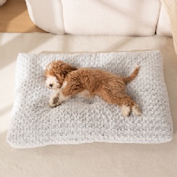 Pet Dog Bed Mat Plush Cushion Winter Warm Sleeping Pet Nest Dog Bed Cozy Cat Bed Rectangle Wholesale OEM