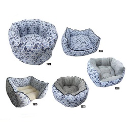 Washable pet bed